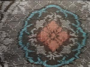 アンティーク　七宝に華紋織り出し本場泥大島紬着物